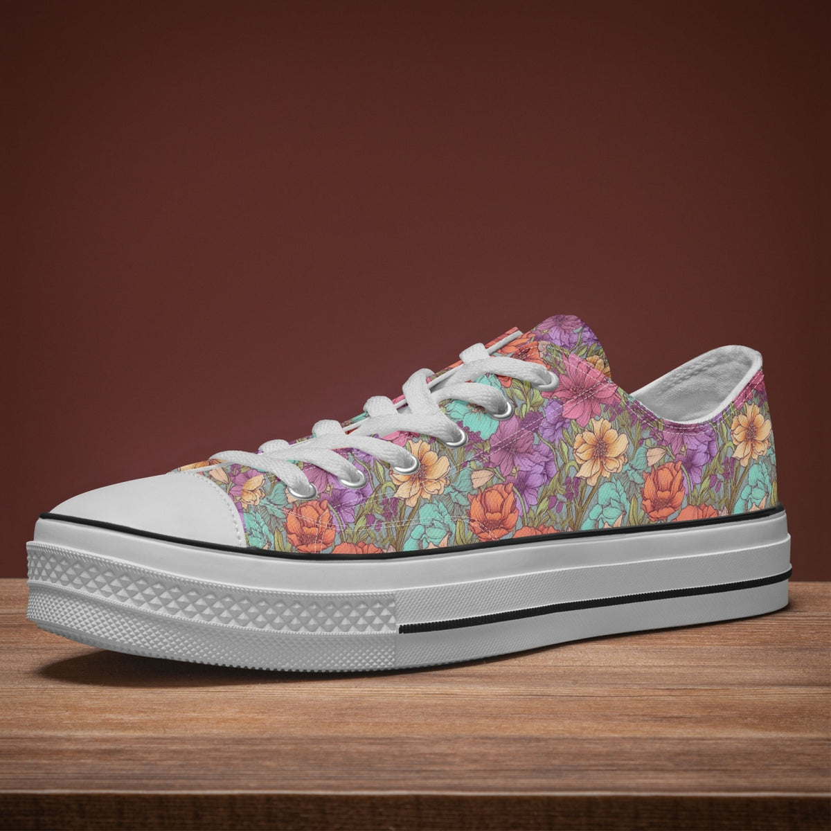 Retro Canvas Low Top Sneakers in Vintage Floral