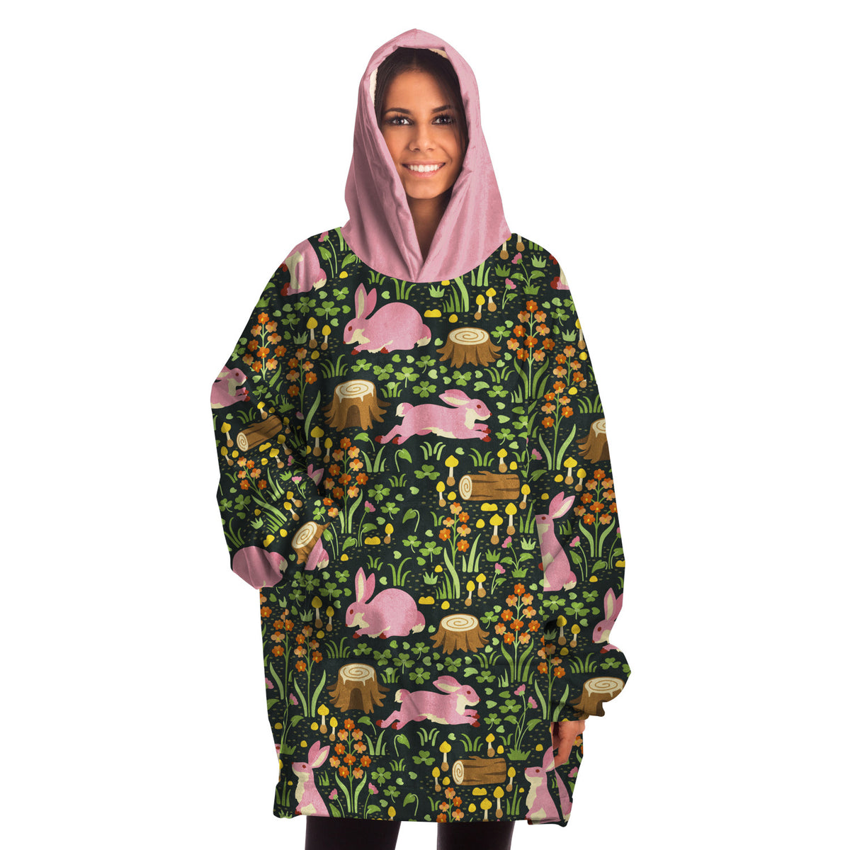 Enchanted Cottagecore: Kuscheliger Kapuzenpullover aus Mikrofleece mit Kaninchen- und Waldmotiv in Übergrößen erhältlich, Loungecore 