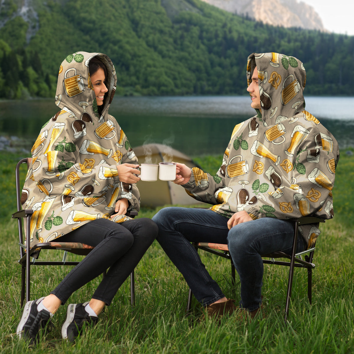 Kuscheliger Kapuzenpullover mit Brezel- und Biermuster – Die ultimative Loungewear 