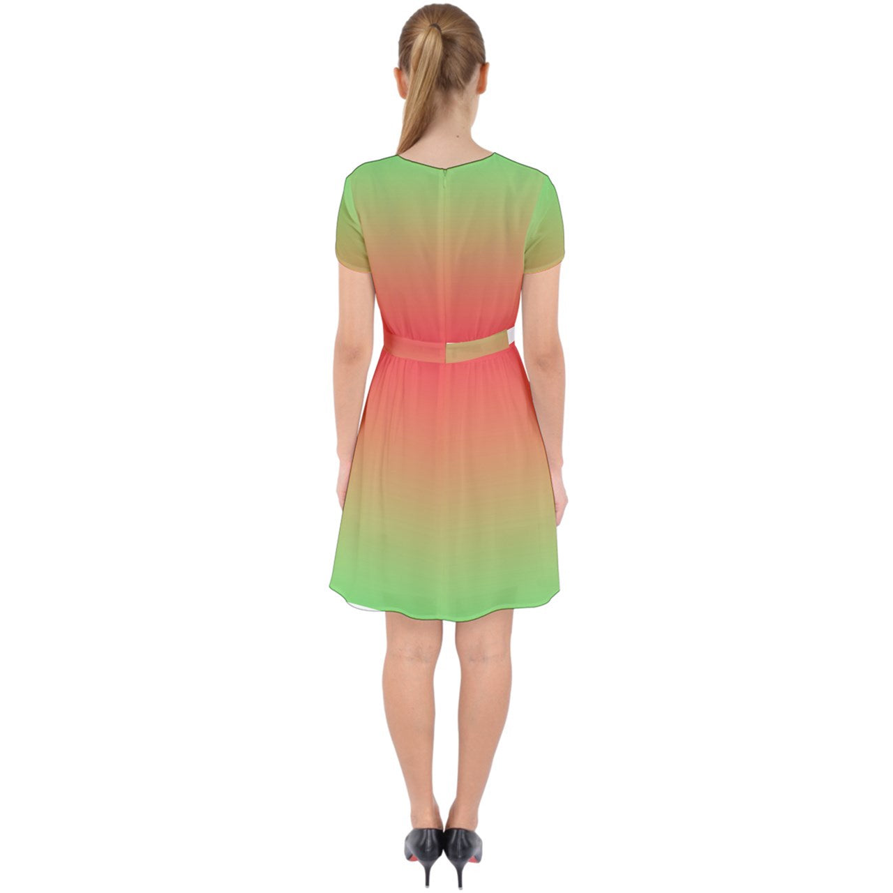 Wassermelone entzückend im Chiffon-Kleid