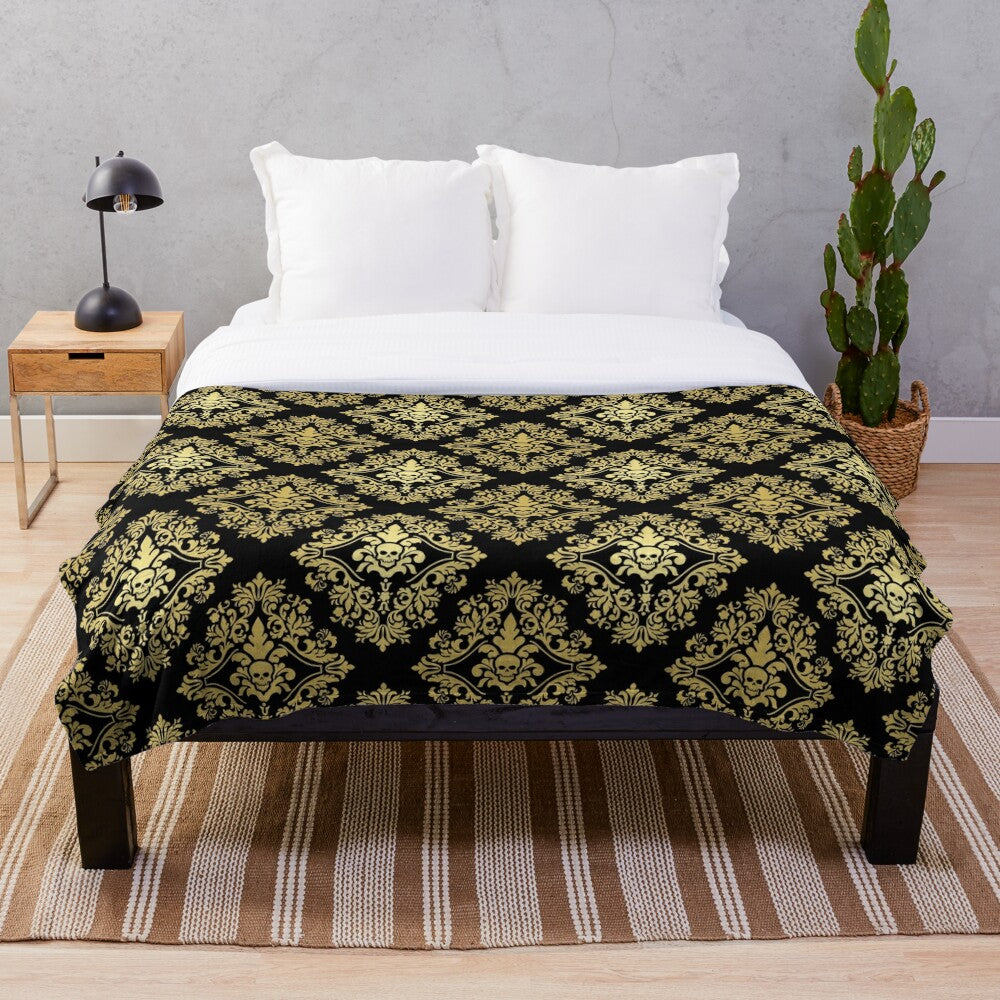 Sherpa Throw Gold Damask Skull